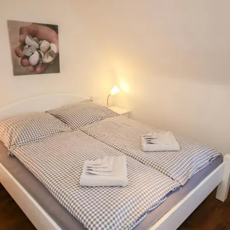 Kutter Haus Duckdalben *
